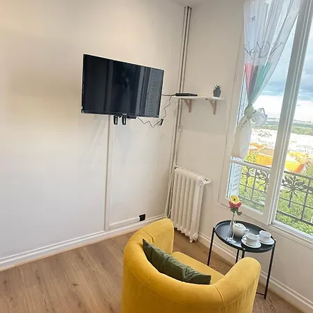 Apartment Mercy With Eiffel Tower View *