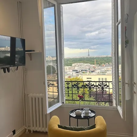 Mercy With Eiffel Tower View Apartment Suresnes